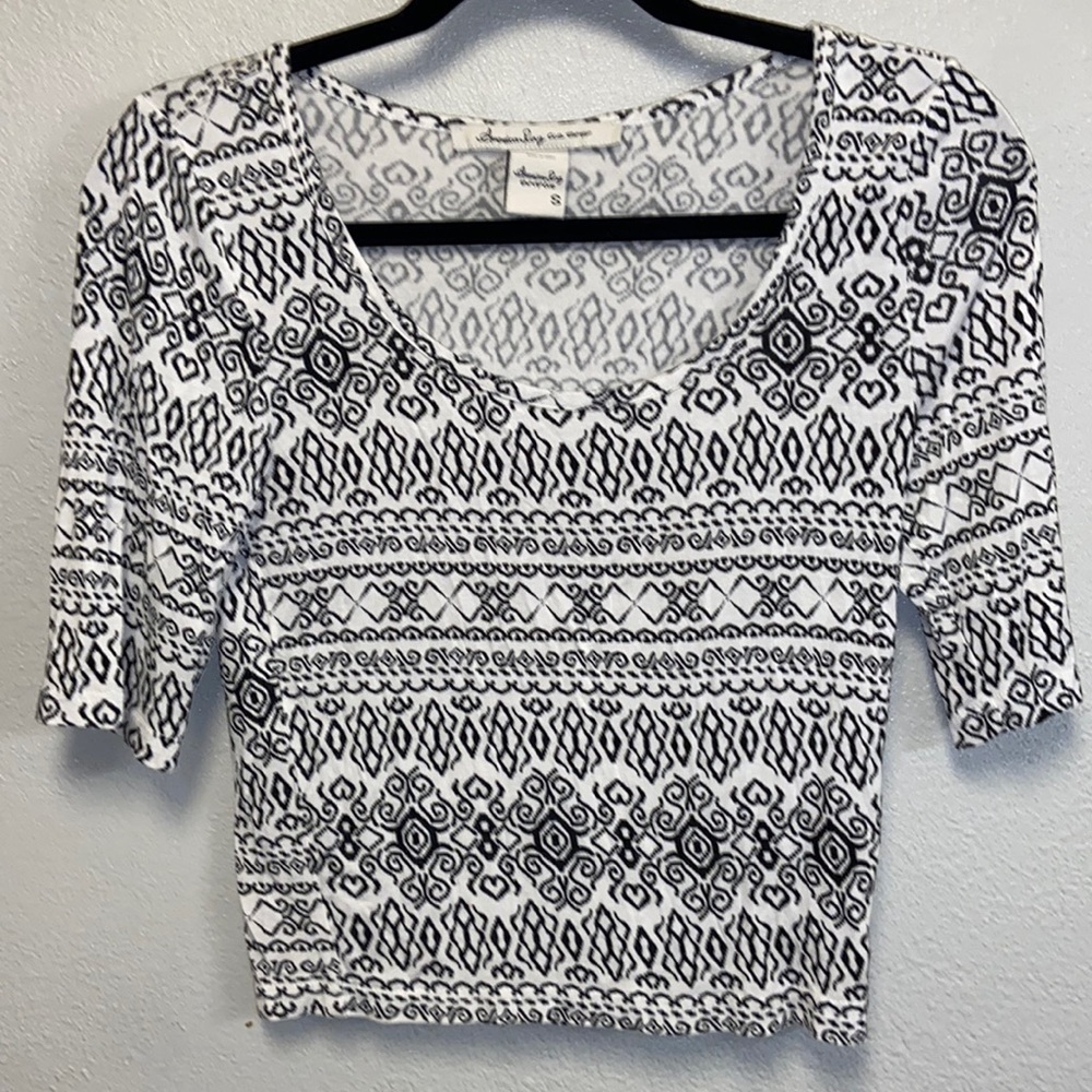 American Rag Cie Black & White Patterned 3/4 Sleeves Cropped Top 4790
